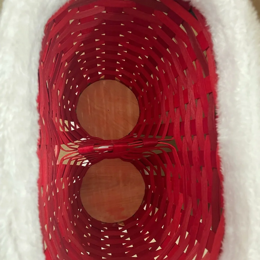 Santa Basket Christmas Decor Great Centerpiece read details